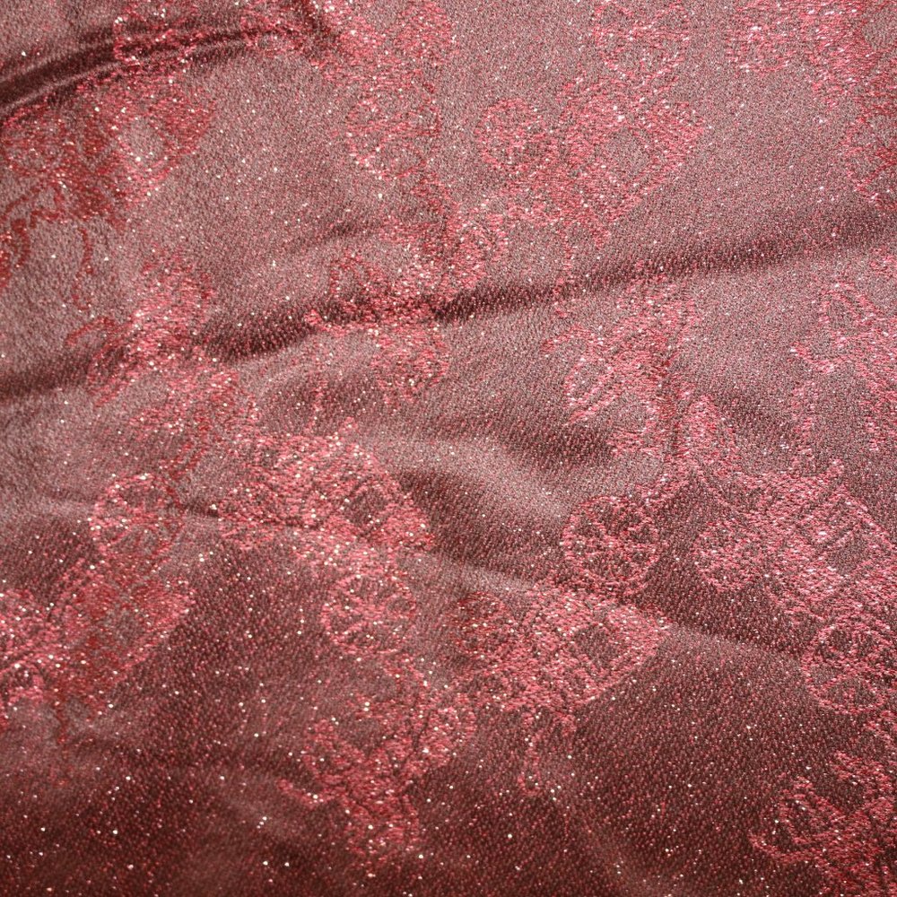 Horse and Carriage Lurex Shawl - Coach - Picture 2 of 3